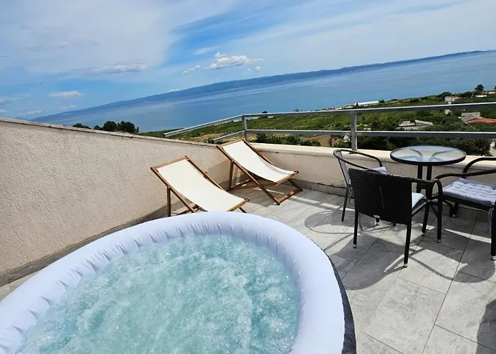 Sea View Apartment With Terrace Near The Beach