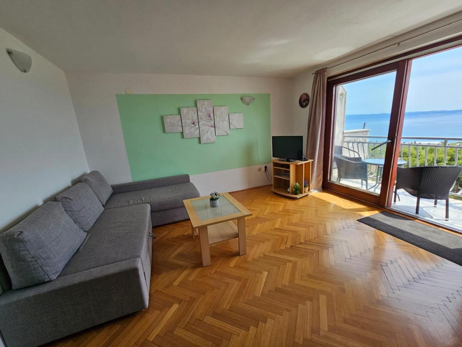 Sea View With Terrace Near The Apartment Split